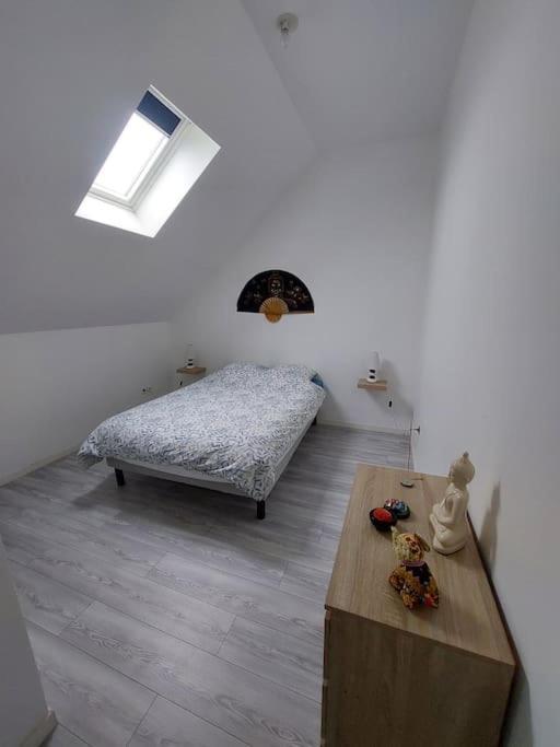 אמנוויל Maison Calme Proche De La Cite Des Loisirs מראה חיצוני תמונה
